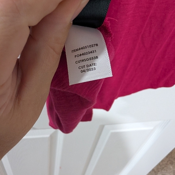 Torrid Cherries Jubilee Knit Square Neck Lace Inset Tank in Size 2 (18/20) - Picture 10 of 11